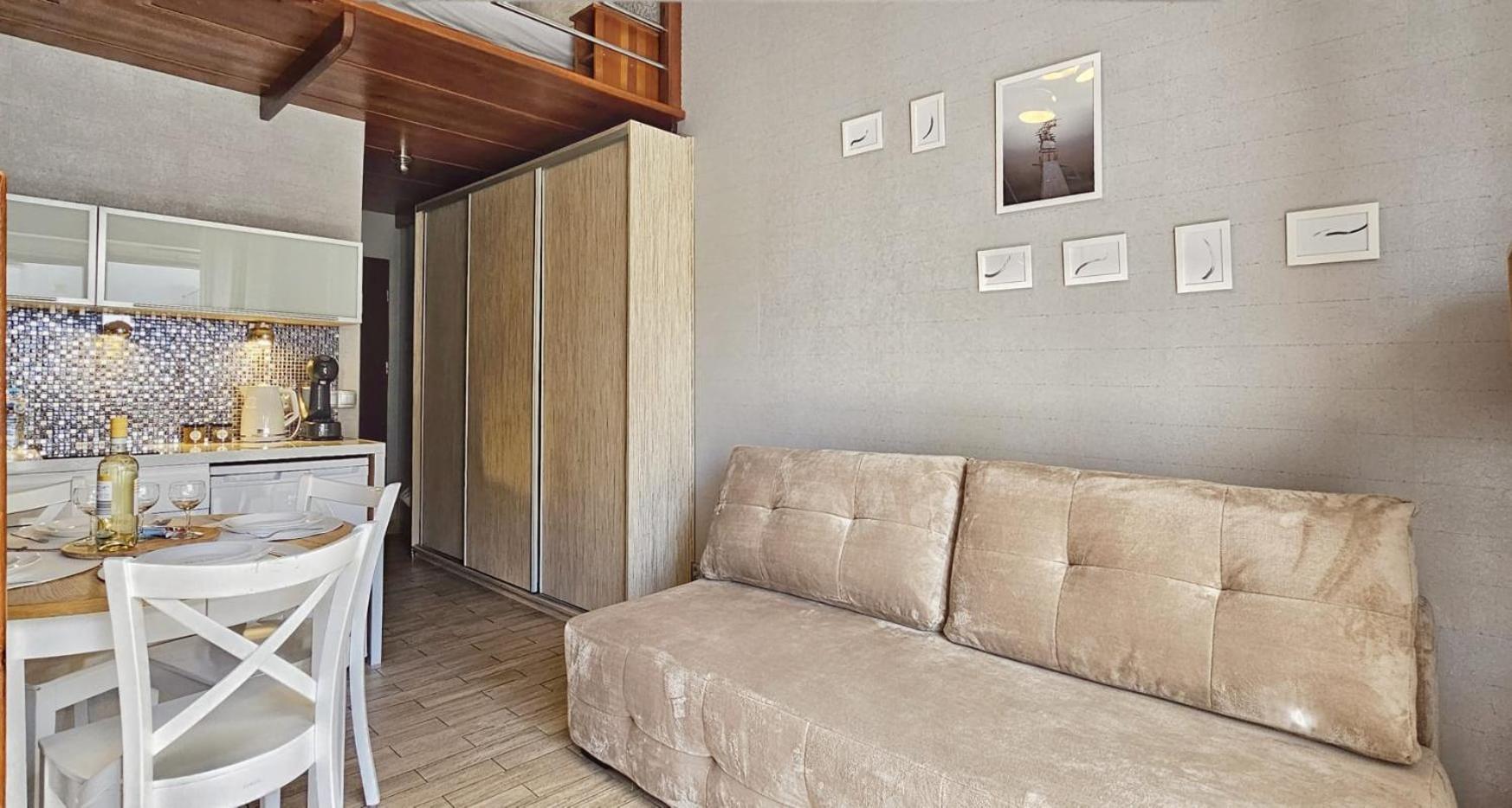 Holiday Home Slavia New 11 Z Antresola I Balkonem Przy Plazy Мендзиздрое Екстериор снимка